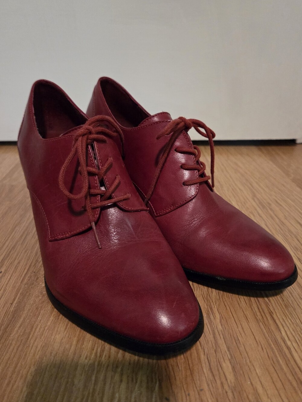 G.H. Bass & Co. Deep Red Oxford Heels, Madison, Size 7.5, Leather, 3 Inch Heels